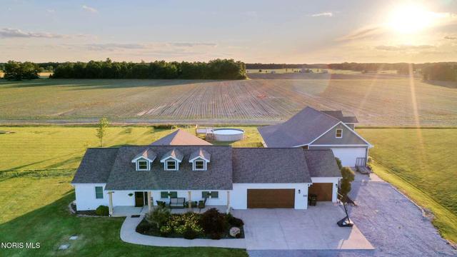 14386 Karnes Rd, Defiance, OH 43512