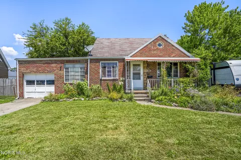 2737 109th St, Toledo, OH 43611