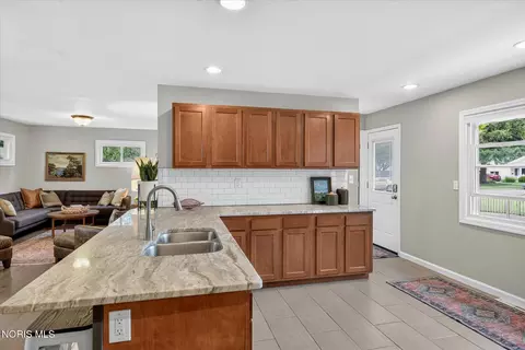 Kitchen - 1032 Leith St, Maumee, OH 43537 photo 2 of 3