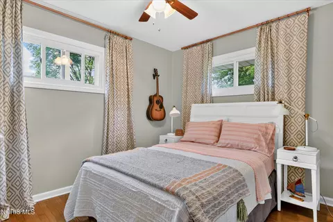 Bedroom - 1032 Leith St, Maumee, OH 43537 photo 3 of 4