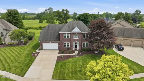 5935 Iron Ct, Waterville, OH 43566