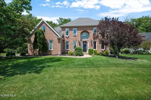25176 Rocky Harbour Dr, Perrysburg, OH 43551