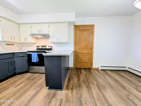 714 E North St, West Unity, OH 43570 photo 9