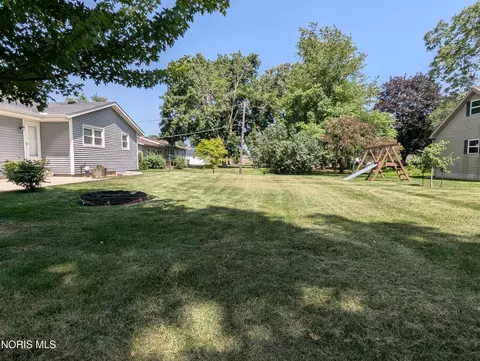 714 E North St, West Unity, OH 43570 photo 7