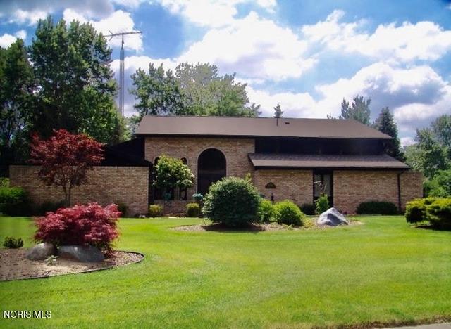 5541 Larchwood Ln, Toledo, OH 43614