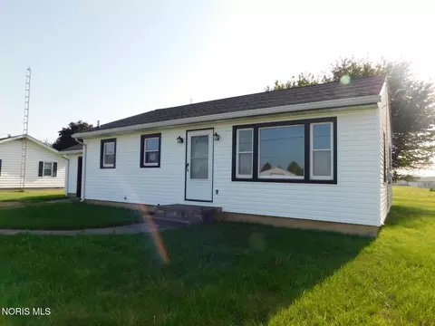 345 N Behlman Rd, Oak Harbor, OH 43449