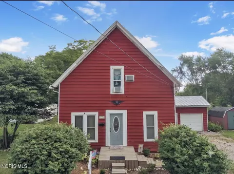 326 S Lafayette St, Montpelier, OH 43543