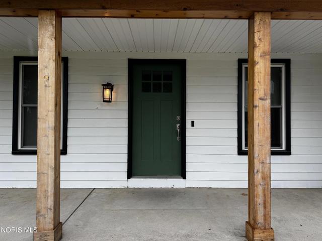 8409 Schadel Rd, Waterville, OH 43566