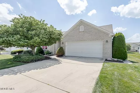 26395 E Wexford Dr, Perrysburg, OH 43551