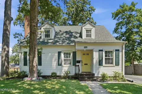 516 E Broadway Ave, Defiance, OH 43512