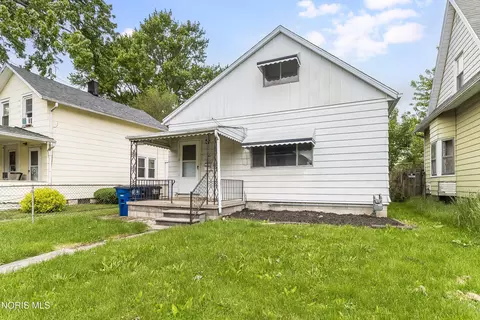 1221 Greenwood Ave, Toledo, OH 43605