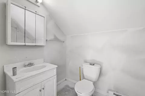 Bath - 119 S Dix St, Paulding, OH 45879 photo 3 of 4