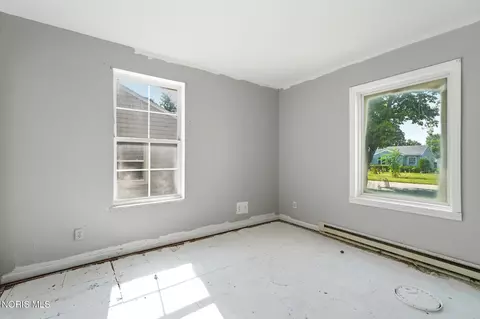 Bedroom - 119 S Dix St, Paulding, OH 45879 photo 1 of 7