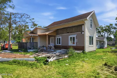 Exterior - 119 S Dix St, Paulding, OH 45879 photo 1 of 6