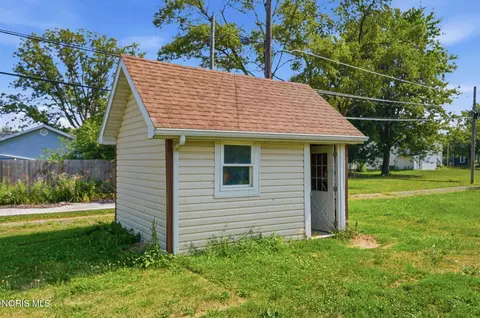 Exterior - 119 S Dix St, Paulding, OH 45879 photo 3 of 6