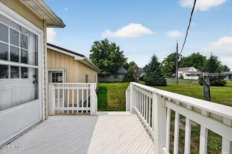 Exterior - 203 Pleasant St, Edon, OH 43518 photo 5 of 12