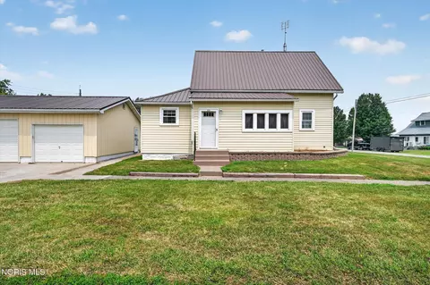 Exterior - 203 Pleasant St, Edon, OH 43518 photo 2 of 12
