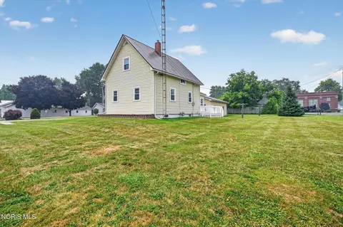 Exterior - 203 Pleasant St, Edon, OH 43518 photo 8 of 12