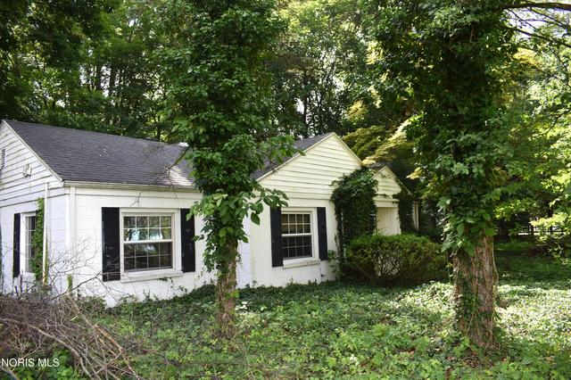 2106 Grecourt Dr, Toledo, OH 43615