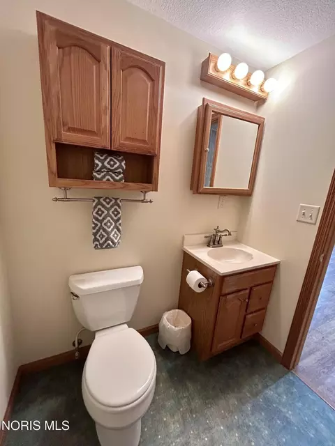 Bath - 12748 Rd 224, Cecil, OH 45821 photo 1 of 5