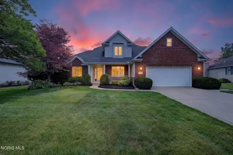 8349 Water Park Dr, Holland, OH 43528