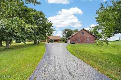 6428 County Road 330, Fostoria, OH 44830