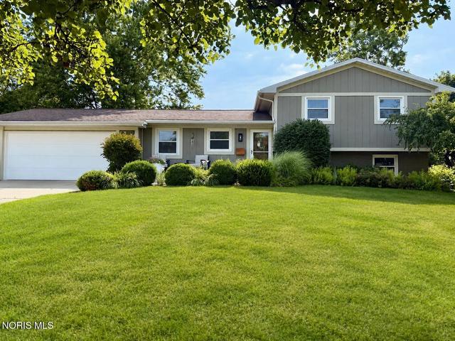 1030 Old Orchard Dr, Wauseon, OH 43567