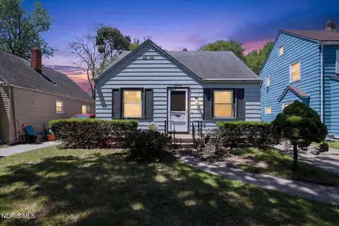 3713 Roanoke Rd, Toledo, OH 43613