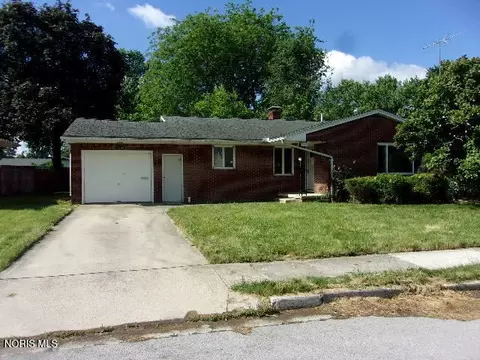 713 Westhaven Dr, Fostoria, OH 44830