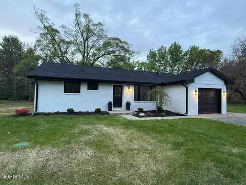 1568 County Road D, Swanton, OH 43558