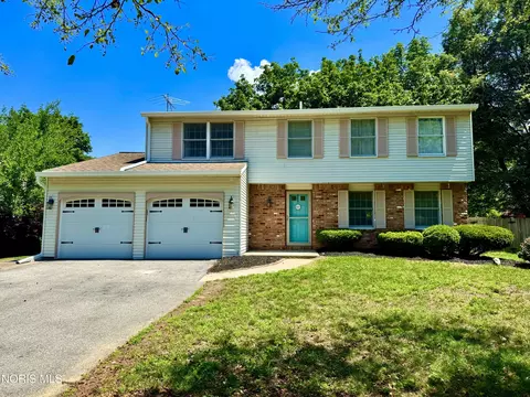 4722 Sheringham Ln, Sylvania, OH 43560