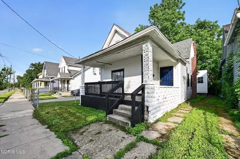 1970 N Ontario St, Toledo, OH 43611