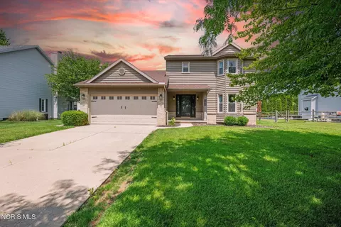1236 Grassy Ct, Rossford, OH 43460
