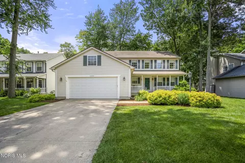 1246 Tricia Ct, Perrysburg, OH 43551