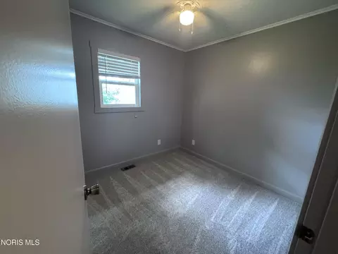 715 N Johnson St, Ada, OH 45810 photo 6