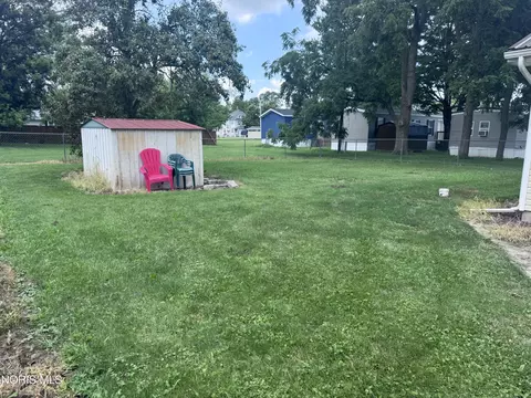 715 N Johnson St, Ada, OH 45810 photo 12