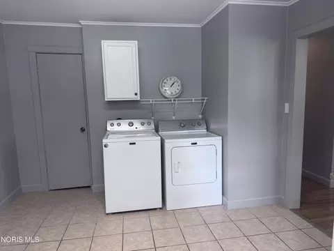 715 N Johnson St, Ada, OH 45810 photo 4