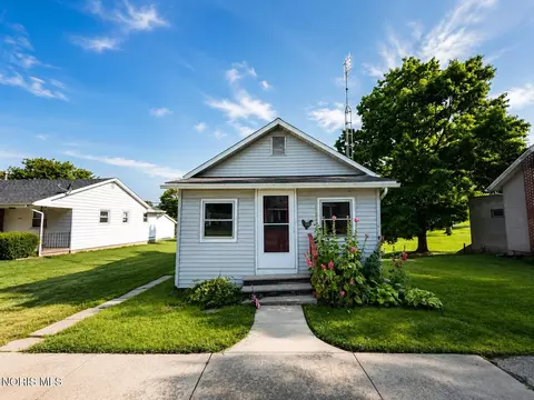 308 W Jackson St, West Unity, OH 43570