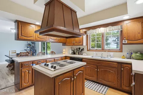 Kitchen - 19700 Needles Rd, Custar, OH 43511 photo 2 of 6
