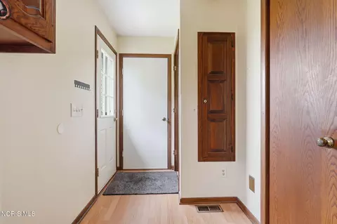 Entry Way - 19700 Needles Rd, Custar, OH 43511 photo 3 of 3