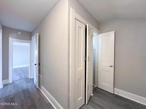 Entry Way - 209 Eldred Ave, Toledo, OH 43609 photo 5 of 5