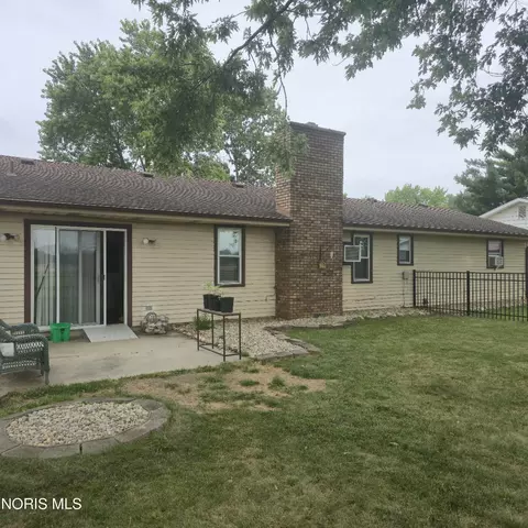 Exterior - 1029 N Emerald Rd, Paulding, OH 45879 photo 3 of 7