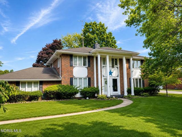 5751 Cresthaven Ln, Toledo, OH 43614