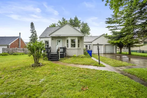 923 Mayfair Blvd, Toledo, OH 43612