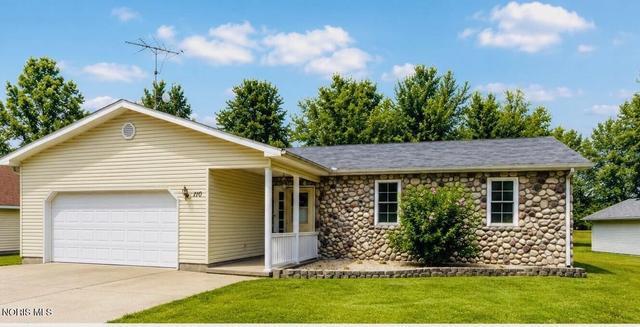 110 5th St, Oakwood, OH 45873