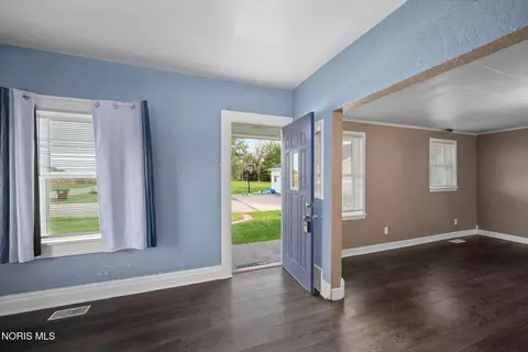 Entry Way - 11176 County Road 6-75, Montpelier, OH 43543 photo 1 of 2