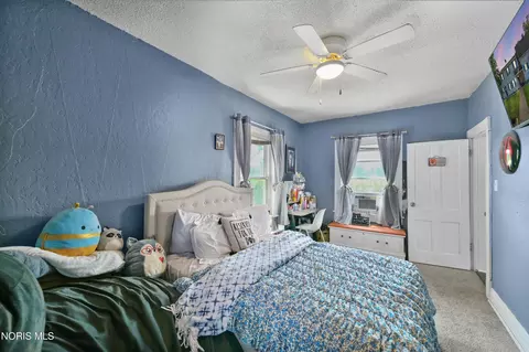 Bedroom - 11176 County Road 6-75, Montpelier, OH 43543 photo 2 of 10