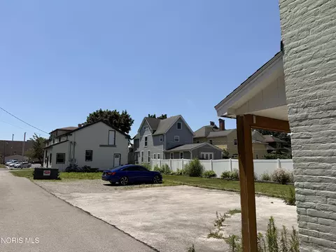 Exterior - 314 E 316 E Hardin St, Findlay, OH 45840 photo 2 of 4