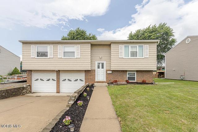 200 Farnstead Dr, Northwood, OH 43619