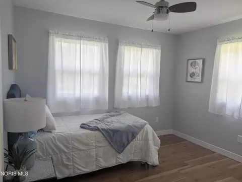 Bedroom - 349 Summit St, Upper Sandusky, OH 43351 photo 3 of 4